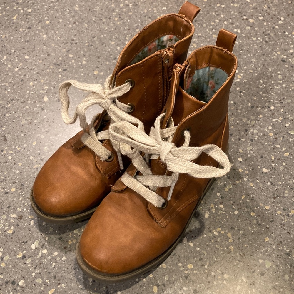 Cat and Jack toddler girl boots